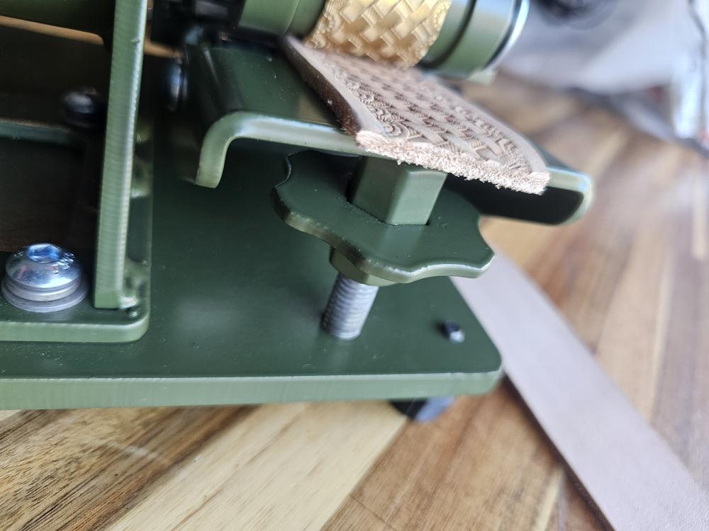Green Leather belt maker embosing machine